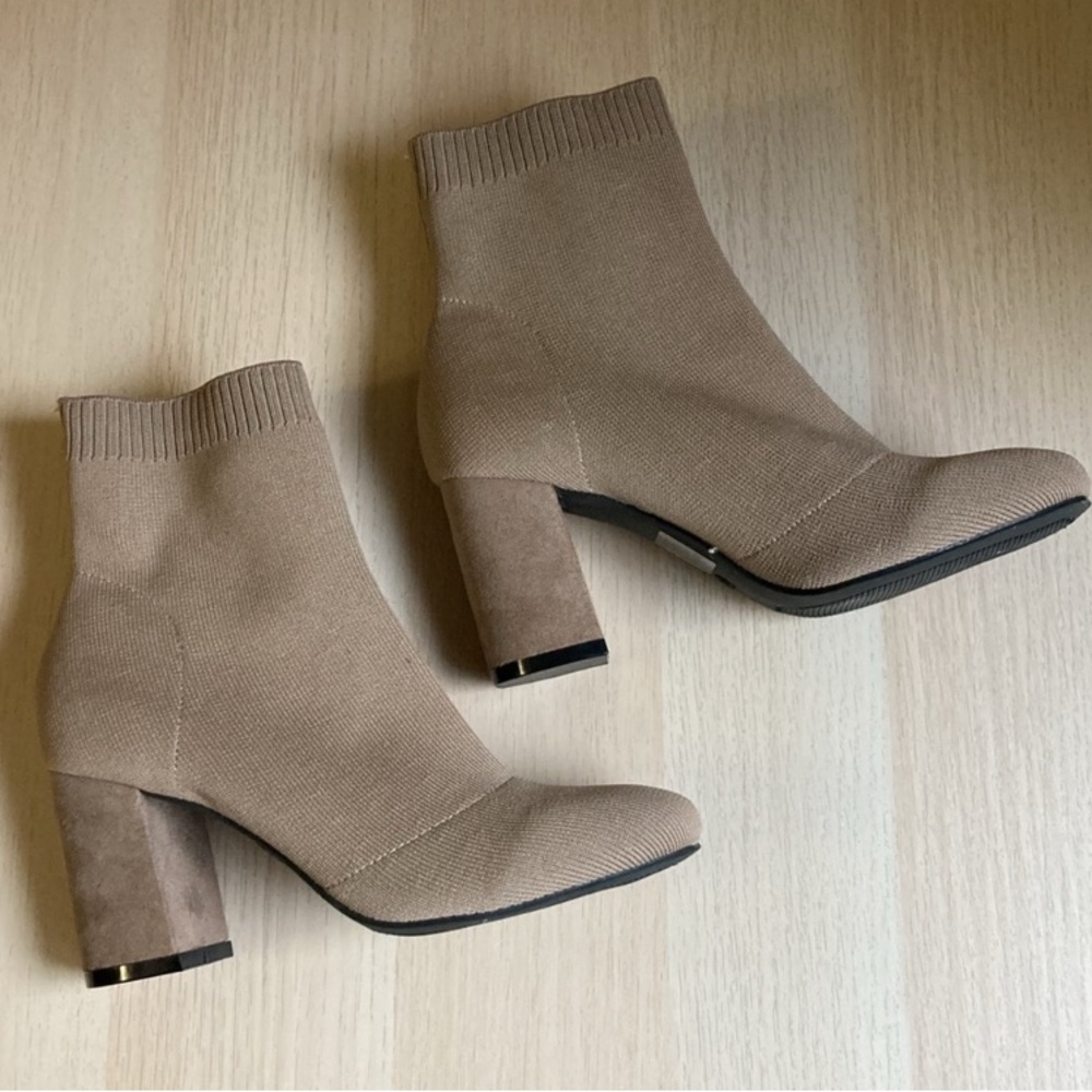 NWOT Altar’d State Everlly Tan Ankle Boots, Size 7.5 women’s brown boots - Picture 10 of 16